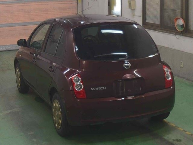 NISSAN MARCH 2010