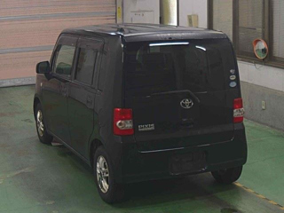 TOYOTA PIXIS SPACE 2012