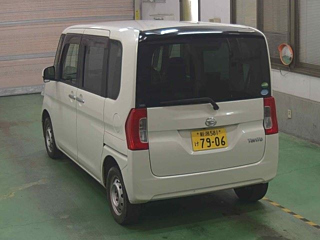 DAIHATSU TANTO 2016