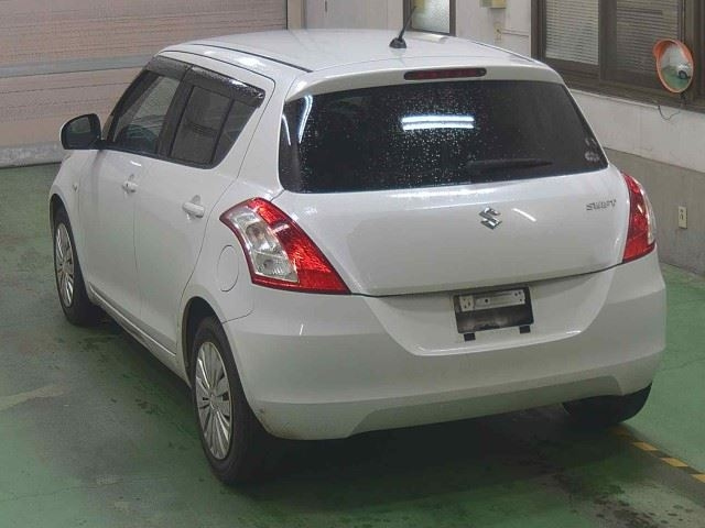 SUZUKI SWIFT 2011