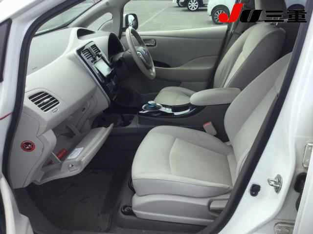 NISSAN LEAF 2013