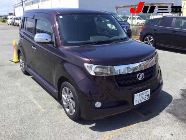 TOYOTA BB 2013