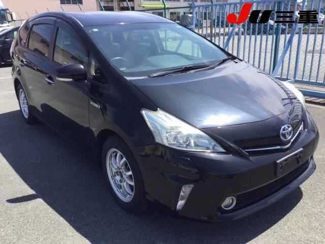 TOYOTA PRIUS ALPHA 2013