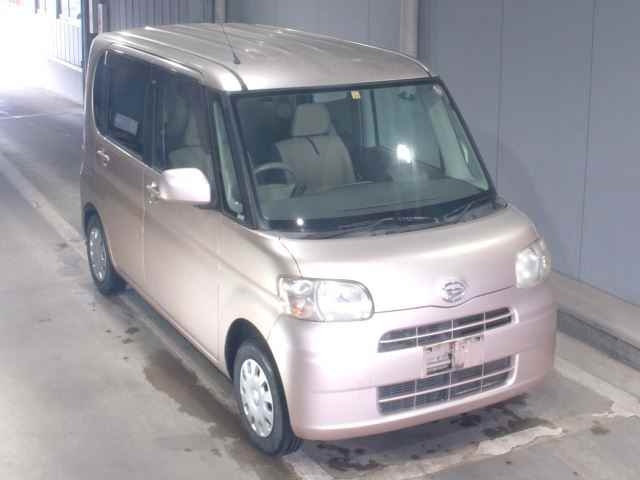 DAIHATSU TANTO 2008