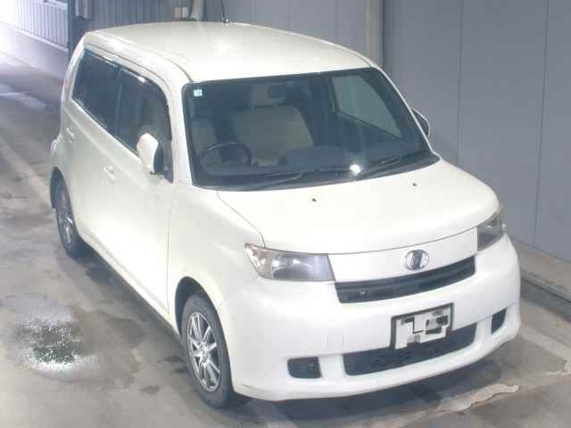 TOYOTA BB 2011