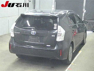 TOYOTA PRIUS ALPHA 2012