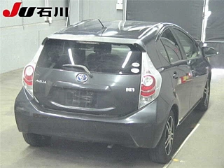 TOYOTA AQUA 2012