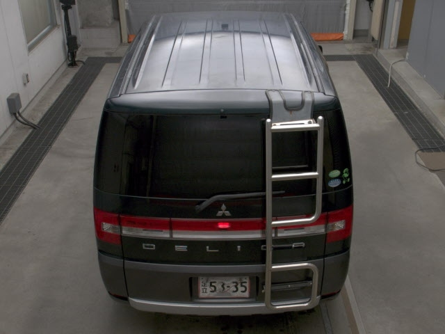 MITSUBISHI DELICA D5 2012