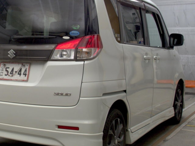 SUZUKI SOLIO 2013