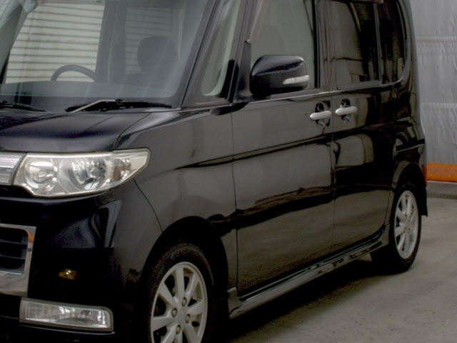 DAIHATSU TANTO 2009