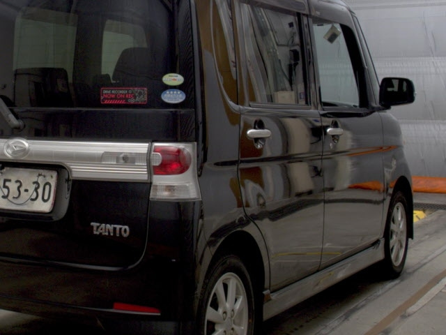 DAIHATSU TANTO 2009