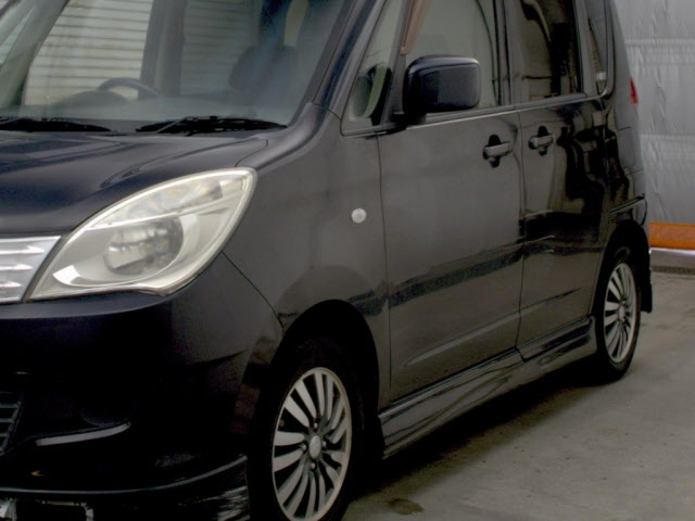 MITSUBISHI DELICA D2 2012