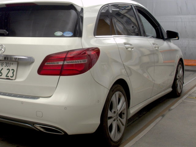 MERCEDES BENZ B CLASS 2018