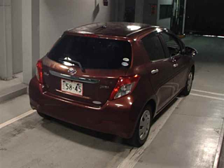 TOYOTA VITZ 2011