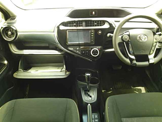 TOYOTA AQUA 2020