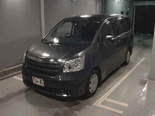 TOYOTA NOAH 2008