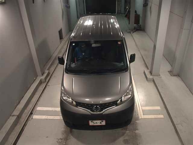 NISSAN NV200 2019