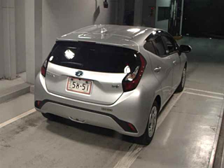 TOYOTA AQUA 2022