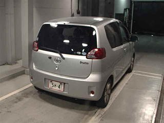 TOYOTA PORTE 2010