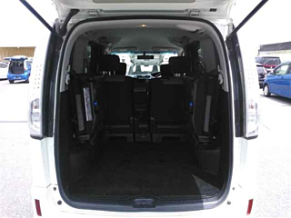 NISSAN SERENA 2013