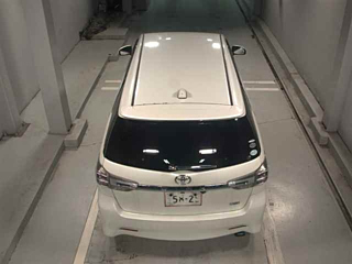 TOYOTA WISH 2010