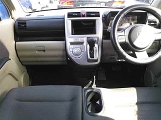 HONDA ZEST 2009