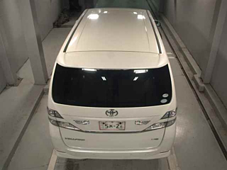 TOYOTA VELLFIRE 2008