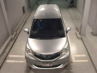 SUBARU TREZIA 2011