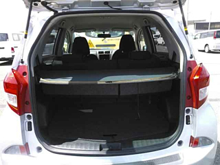 SUBARU TREZIA 2011