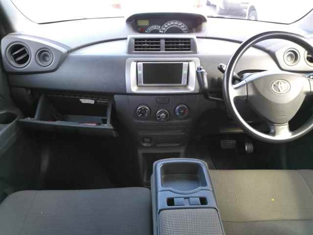TOYOTA BB 2009