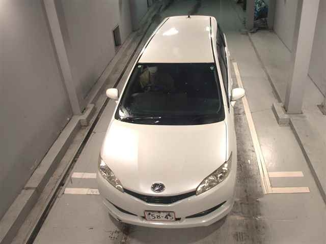 TOYOTA WISH 2009
