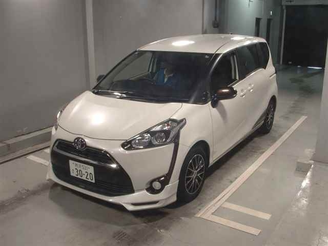 TOYOTA SIENTA 2015