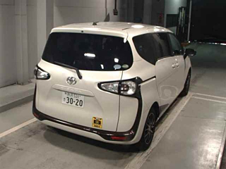 TOYOTA SIENTA 2015