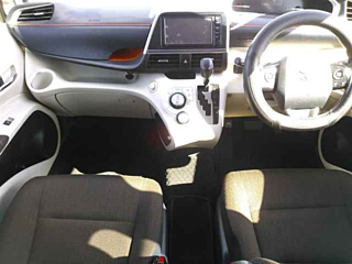 TOYOTA SIENTA 2015