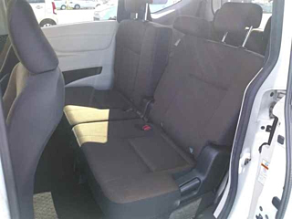 TOYOTA SIENTA 2015