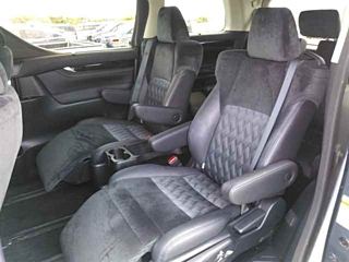 TOYOTA VELLFIRE 2016