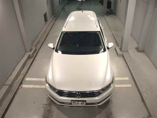 VOLKSWAGEN PASSAT 2020