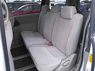TOYOTA NOAH 2012