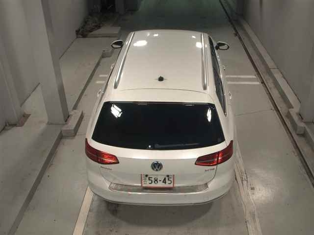 VOLKSWAGEN PASSAT 2020