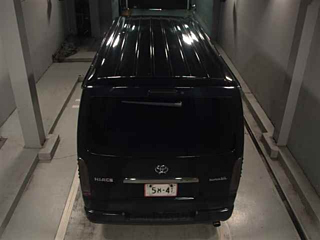 TOYOTA HIACE VAN 2017