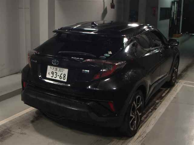 TOYOTA C-HR 2017