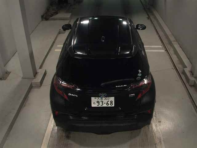 TOYOTA C-HR 2017