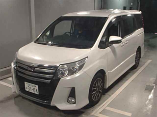 TOYOTA NOAH 2014