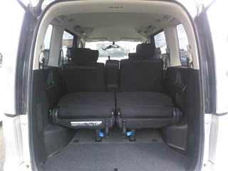 NISSAN SERENA 2011
