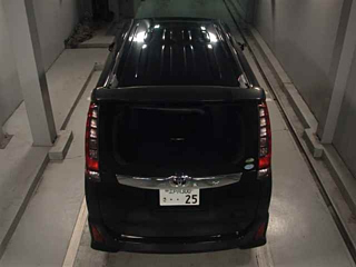 TOYOTA NOAH 2016