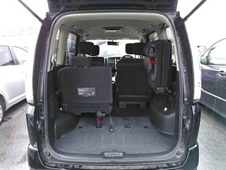 NISSAN SERENA 2009