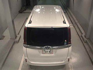 TOYOTA NOAH 2018