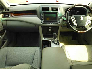 TOYOTA CROWN 2012