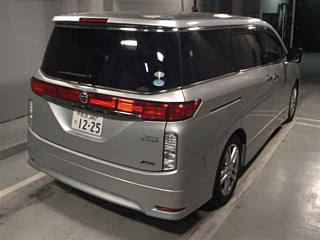 NISSAN ELGRAND 2010