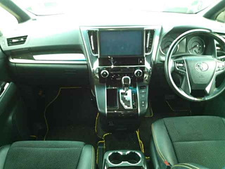 TOYOTA VELLFIRE 2017